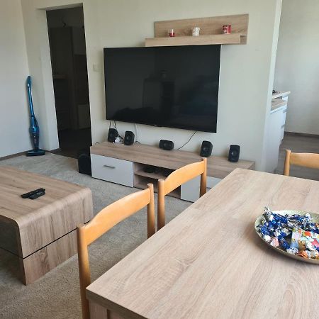 Apartman Valentin Daire Komárno Dış mekan fotoğraf