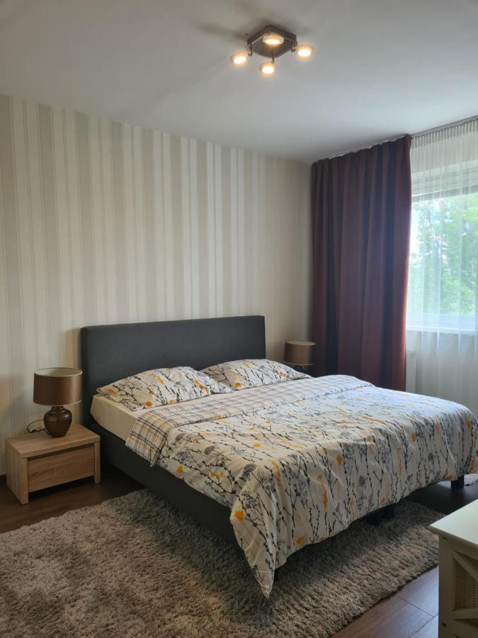 Apartman Valentin Daire Komárno Dış mekan fotoğraf